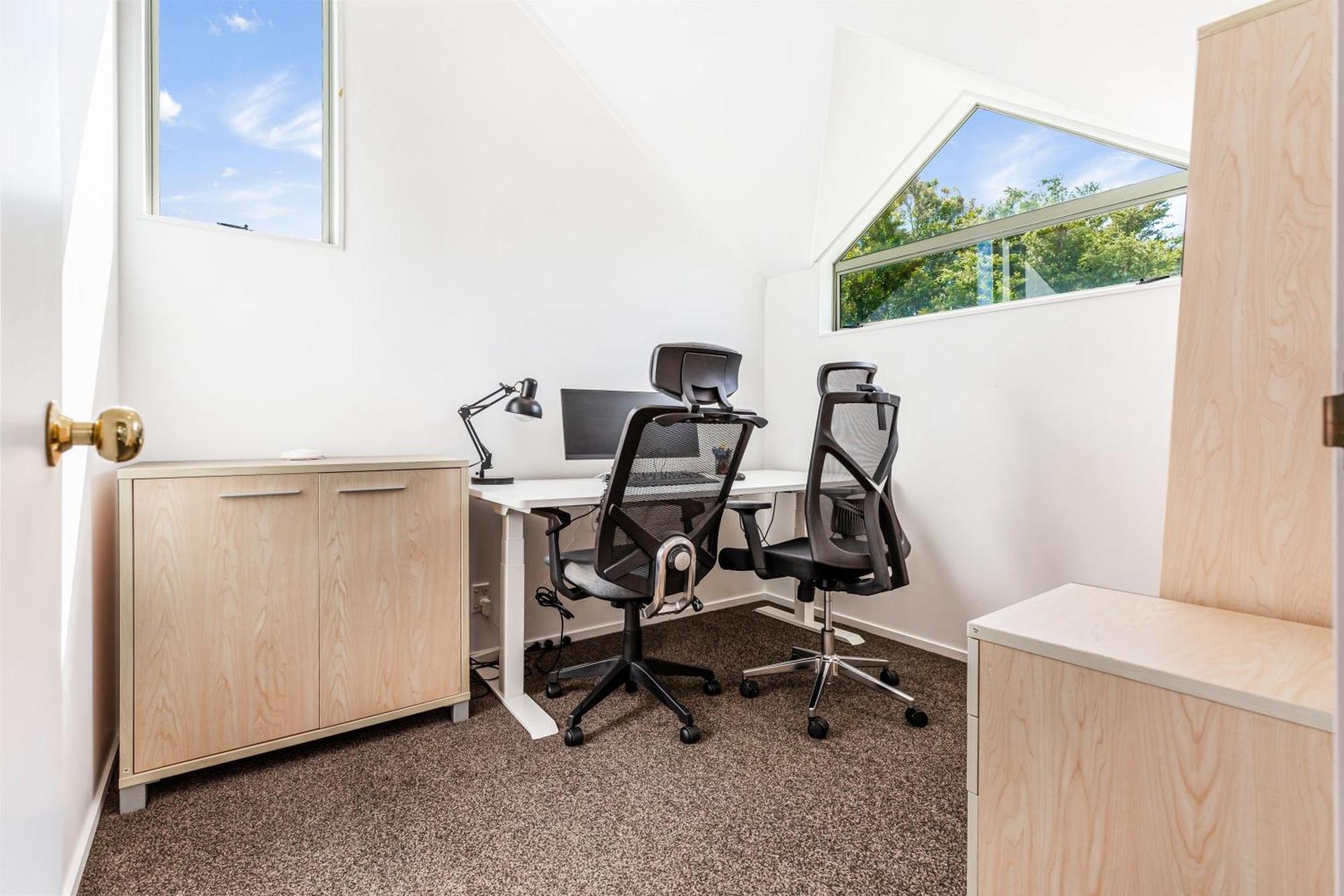 Private And Sunny 3-Bedroom Home With Parking Auckland Exterior photo